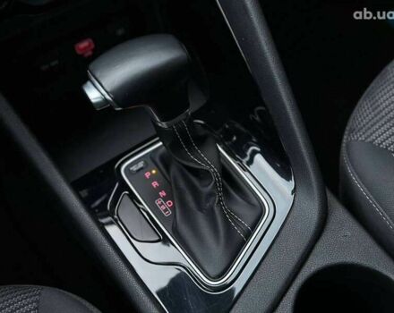 Киа Niro, объемом двигателя 0 л и пробегом 136 тыс. км за 18390 $, фото 20 на Automoto.ua