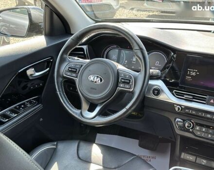 Киа Niro, объемом двигателя 0 л и пробегом 136 тыс. км за 19999 $, фото 29 на Automoto.ua