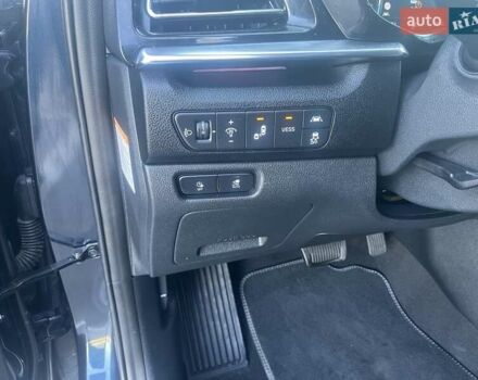 Кіа Niro, об'ємом двигуна 0 л та пробігом 93 тис. км за 18950 $, фото 23 на Automoto.ua