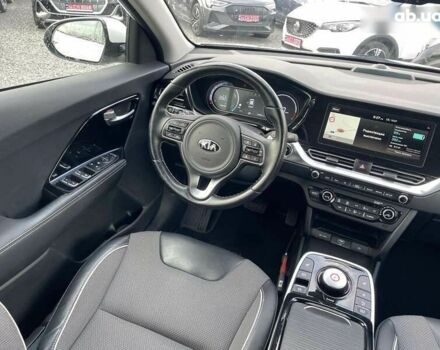 Киа Niro, объемом двигателя 0 л и пробегом 153 тыс. км за 17600 $, фото 7 на Automoto.ua