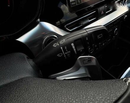 Киа Niro, объемом двигателя 0 л и пробегом 69 тыс. км за 23200 $, фото 14 на Automoto.ua