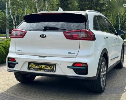 Кіа Niro, об'ємом двигуна 0 л та пробігом 62 тис. км за 19800 $, фото 6 на Automoto.ua