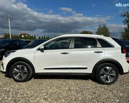 Кіа Niro, об'ємом двигуна 0 л та пробігом 62 тис. км за 23400 $, фото 16 на Automoto.ua