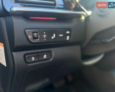 Кіа Niro, об'ємом двигуна 0 л та пробігом 155 тис. км за 19000 $, фото 7 на Automoto.ua