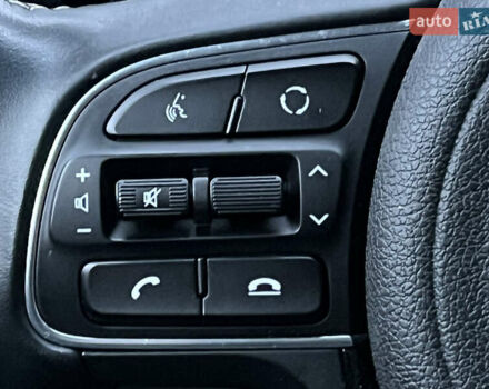 Киа Niro, объемом двигателя 0 л и пробегом 154 тыс. км за 19299 $, фото 18 на Automoto.ua