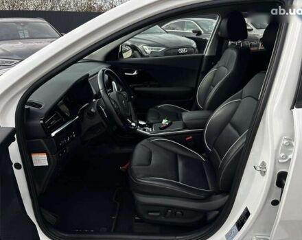 Киа Niro, объемом двигателя 0 л и пробегом 141 тыс. км за 19300 $, фото 17 на Automoto.ua