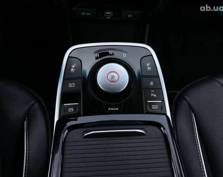 Киа Niro, объемом двигателя 0 л и пробегом 115 тыс. км за 20300 $, фото 8 на Automoto.ua