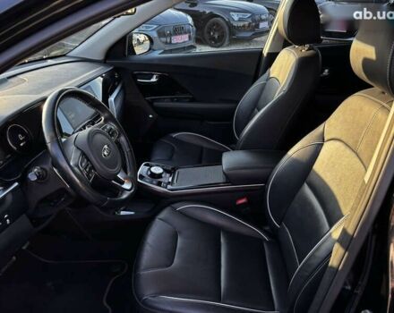 Киа Niro, объемом двигателя 0 л и пробегом 112 тыс. км за 19999 $, фото 26 на Automoto.ua