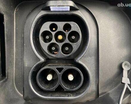 Кіа Niro, об'ємом двигуна 0 л та пробігом 83 тис. км за 23200 $, фото 22 на Automoto.ua