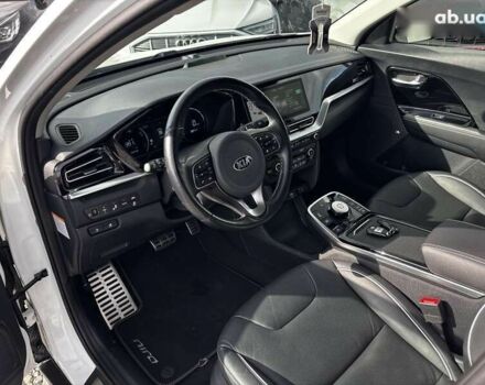 Киа Niro, объемом двигателя 0 л и пробегом 95 тыс. км за 20450 $, фото 18 на Automoto.ua