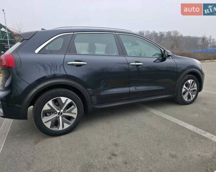 Кіа Niro, об'ємом двигуна 0 л та пробігом 96 тис. км за 19500 $, фото 2 на Automoto.ua