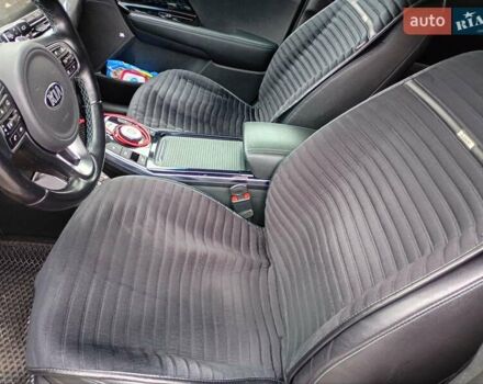 Кіа Niro, об'ємом двигуна 0 л та пробігом 96 тис. км за 19500 $, фото 14 на Automoto.ua