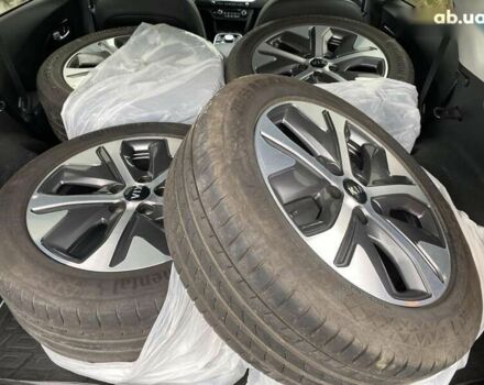 Киа Niro, объемом двигателя 0 л и пробегом 74 тыс. км за 20700 $, фото 5 на Automoto.ua