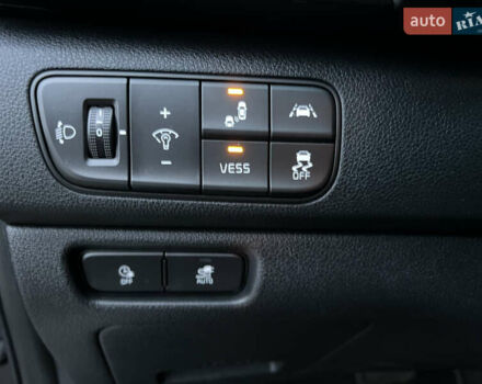 Киа Niro, объемом двигателя 0 л и пробегом 154 тыс. км за 19299 $, фото 12 на Automoto.ua