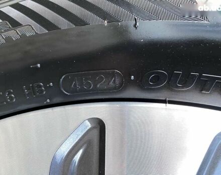 Кіа Niro, об'ємом двигуна 0 л та пробігом 107 тис. км за 21950 $, фото 29 на Automoto.ua