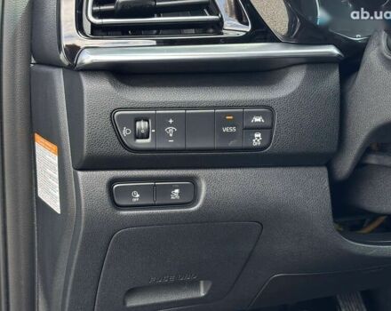 Киа Niro, объемом двигателя 0 л и пробегом 109 тыс. км за 19999 $, фото 14 на Automoto.ua