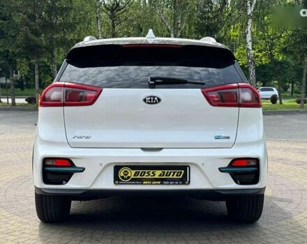 Кіа Niro, об'ємом двигуна 0 л та пробігом 62 тис. км за 19800 $, фото 5 на Automoto.ua
