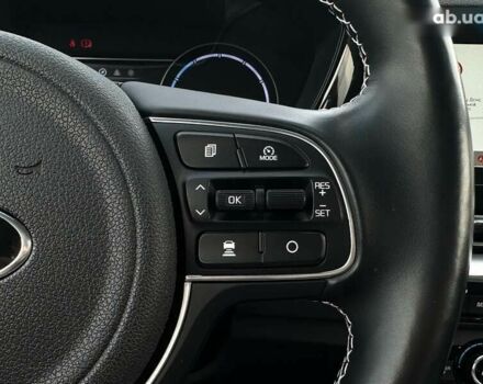 Киа Niro, объемом двигателя 0 л и пробегом 61 тыс. км за 23500 $, фото 10 на Automoto.ua