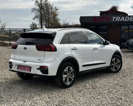 Киа Niro, объемом двигателя 0 л и пробегом 141 тыс. км за 19300 $, фото 10 на Automoto.ua