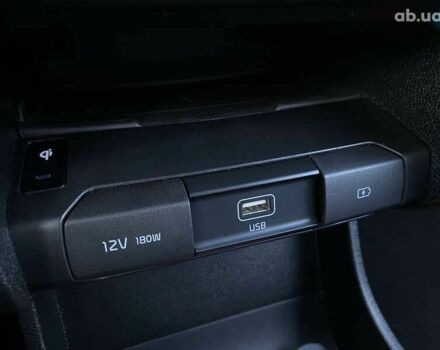 Киа Niro, объемом двигателя 0 л и пробегом 88 тыс. км за 22900 $, фото 8 на Automoto.ua