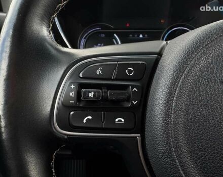 Киа Niro, объемом двигателя 0 л и пробегом 69 тыс. км за 22200 $, фото 8 на Automoto.ua