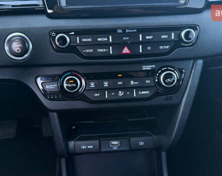 Киа Niro, объемом двигателя 0 л и пробегом 150 тыс. км за 19500 $, фото 16 на Automoto.ua