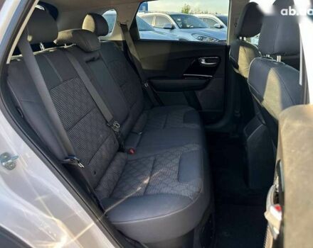 Киа Niro, объемом двигателя 0 л и пробегом 136 тыс. км за 17990 $, фото 14 на Automoto.ua