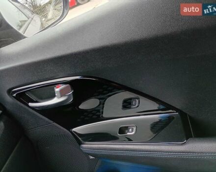 Кіа Niro, об'ємом двигуна 0 л та пробігом 96 тис. км за 19500 $, фото 16 на Automoto.ua