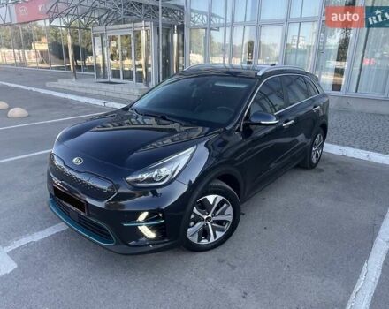 Кіа Niro, об'ємом двигуна 0 л та пробігом 93 тис. км за 18950 $, фото 5 на Automoto.ua