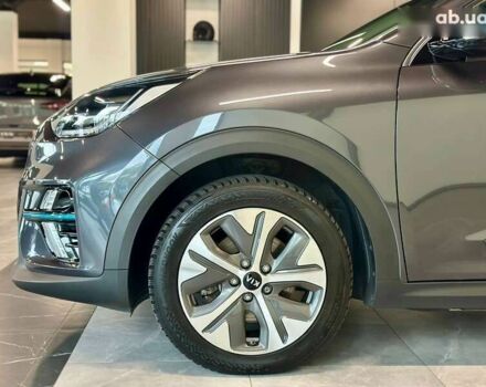 Киа Niro, объемом двигателя 0 л и пробегом 155 тыс. км за 19400 $, фото 5 на Automoto.ua