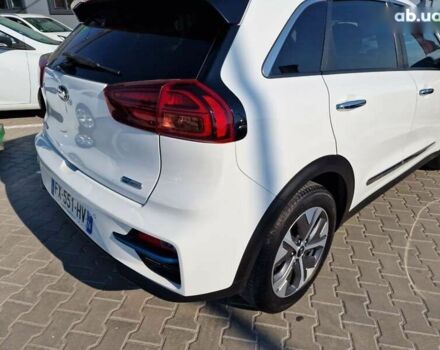 Кіа Niro, об'ємом двигуна 0 л та пробігом 130 тис. км за 18200 $, фото 9 на Automoto.ua