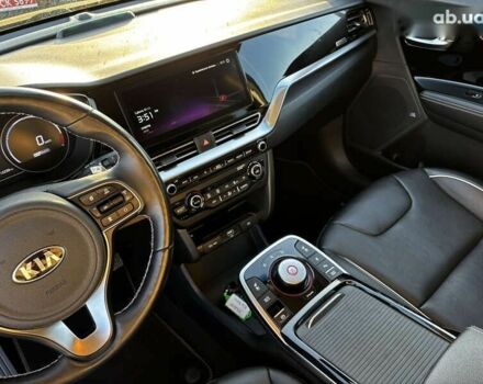 Киа Niro, объемом двигателя 0 л и пробегом 112 тыс. км за 19999 $, фото 29 на Automoto.ua