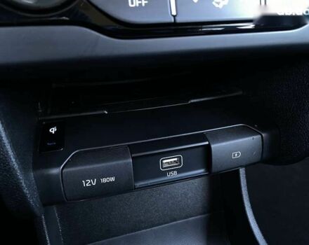 Кіа Niro, об'ємом двигуна 0 л та пробігом 107 тис. км за 21950 $, фото 8 на Automoto.ua