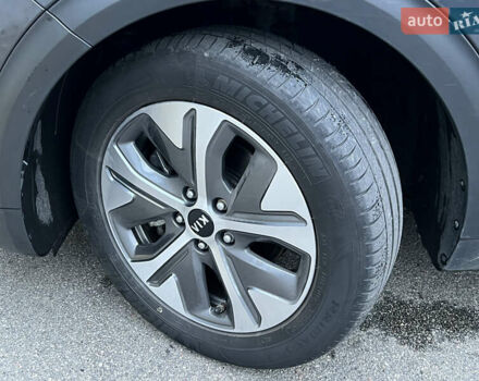 Киа Niro, объемом двигателя 0 л и пробегом 154 тыс. км за 19299 $, фото 9 на Automoto.ua