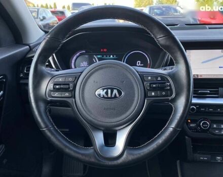 Киа Niro, объемом двигателя 0 л и пробегом 88 тыс. км за 21900 $, фото 28 на Automoto.ua