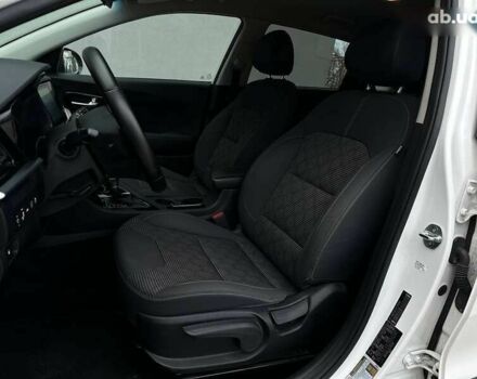 Киа Niro, объемом двигателя 0 л и пробегом 136 тыс. км за 18390 $, фото 10 на Automoto.ua