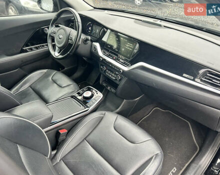 Киа Niro, объемом двигателя 0 л и пробегом 136 тыс. км за 18700 $, фото 4 на Automoto.ua