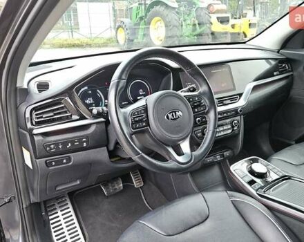 Кіа Niro, об'ємом двигуна 0 л та пробігом 133 тис. км за 19950 $, фото 10 на Automoto.ua