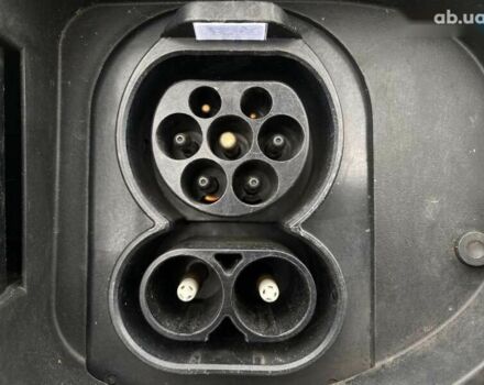 Киа Niro, объемом двигателя 0 л и пробегом 106 тыс. км за 20300 $, фото 20 на Automoto.ua