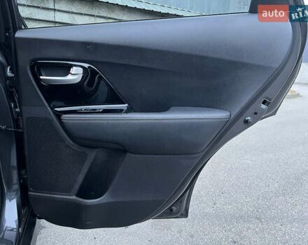 Киа Niro, объемом двигателя 0 л и пробегом 154 тыс. км за 19299 $, фото 24 на Automoto.ua