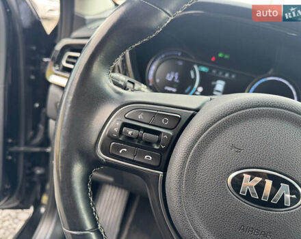 Кіа Niro, об'ємом двигуна 0 л та пробігом 164 тис. км за 18900 $, фото 57 на Automoto.ua