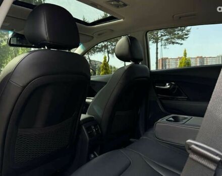 Кіа Niro, об'ємом двигуна 0 л та пробігом 62 тис. км за 19800 $, фото 11 на Automoto.ua