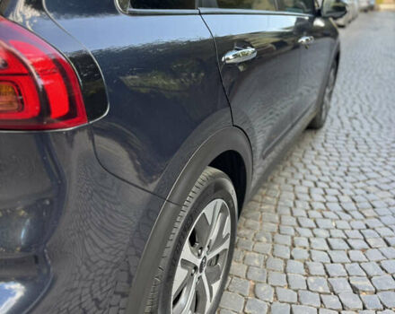 Кіа Niro, об'ємом двигуна 0 л та пробігом 155 тис. км за 19000 $, фото 12 на Automoto.ua