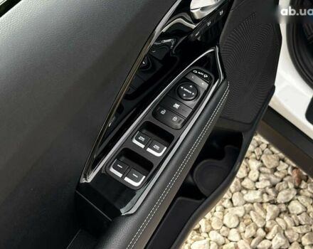 Киа Niro, объемом двигателя 0 л и пробегом 141 тыс. км за 19300 $, фото 20 на Automoto.ua