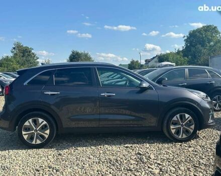 Киа Niro, объемом двигателя 0 л и пробегом 76 тыс. км за 22700 $, фото 6 на Automoto.ua