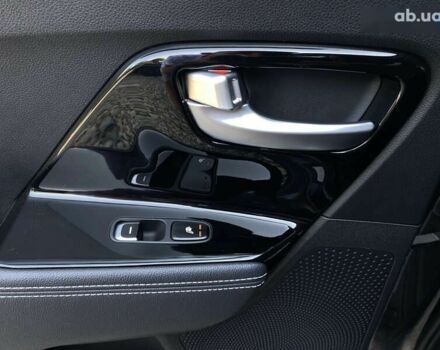 Кіа Niro, об'ємом двигуна 0 л та пробігом 116 тис. км за 20800 $, фото 10 на Automoto.ua