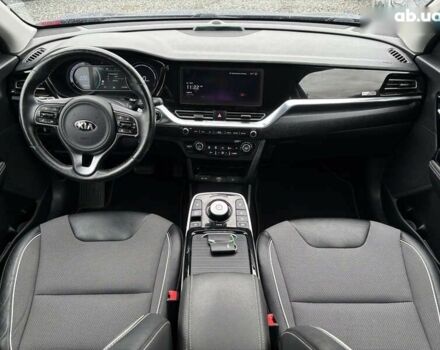 Кіа Niro, об'ємом двигуна 0 л та пробігом 119 тис. км за 19750 $, фото 21 на Automoto.ua