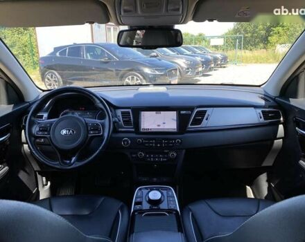 Кіа Niro, об'ємом двигуна 0 л та пробігом 121 тис. км за 18700 $, фото 23 на Automoto.ua