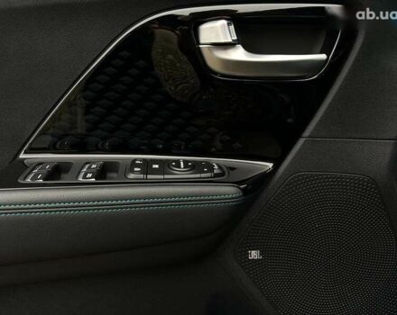 Киа Niro, объемом двигателя 0 л и пробегом 32 тыс. км за 23900 $, фото 3 на Automoto.ua