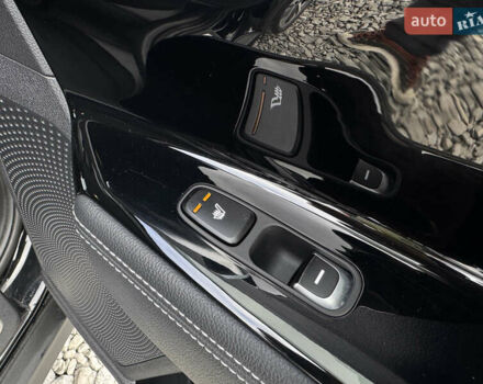 Кіа Niro, об'ємом двигуна 0 л та пробігом 164 тис. км за 18900 $, фото 42 на Automoto.ua